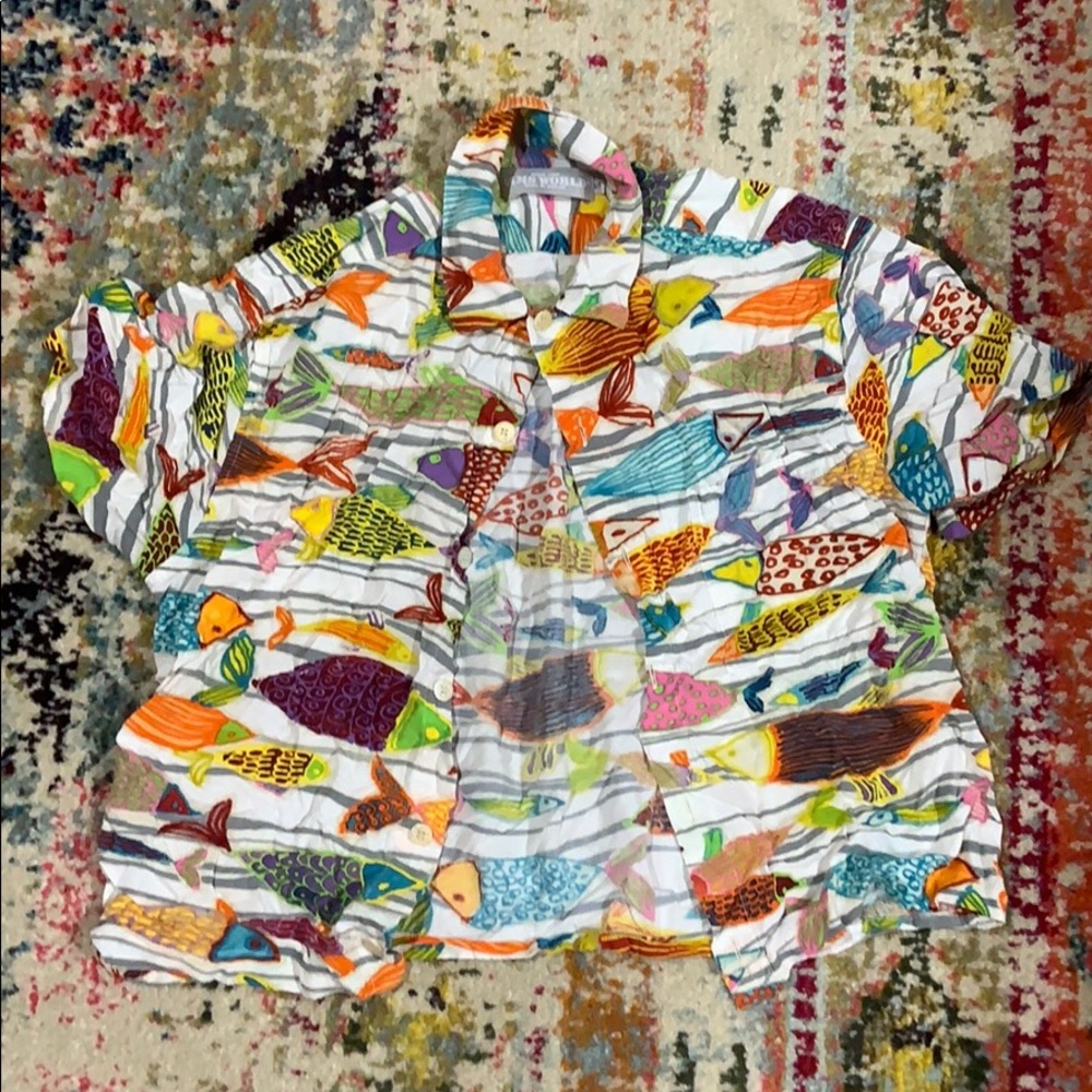 Vintage fishy Hawaiian shirt size small